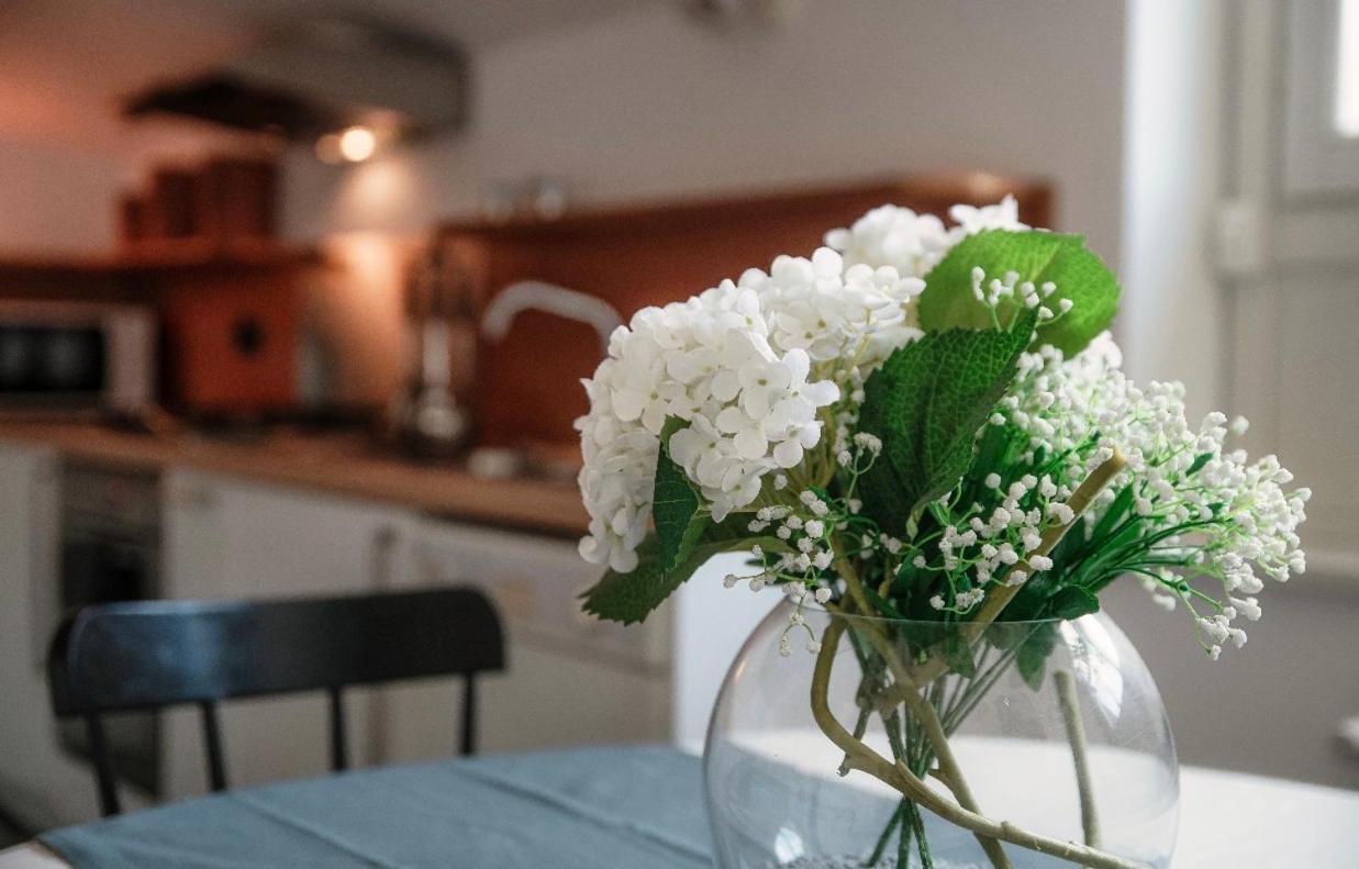 I D'A Charming Penthouse - Lake View- Como- House-130 Mt-2 Double Bedrooms And 2 Double Bathrooms A Spacious Living Room-Full Equipped Kitchen-Private Garden And Terrace-Private Covered Parking Buitenkant foto